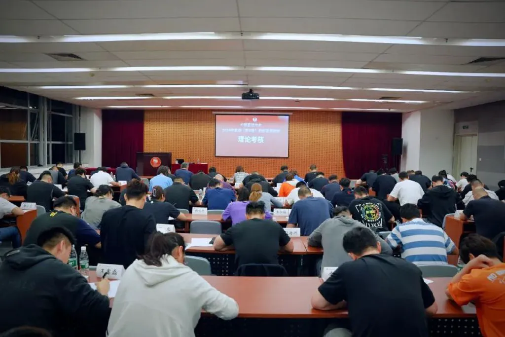 篮球运动员一周的力量训练计划怎么写_0